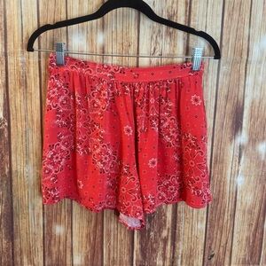 Hollister Women’s Bandana Boho Mini Pull On Shorts with Pockets Size Medium
